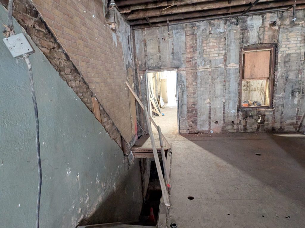 PXL_20250513_161749719.MP